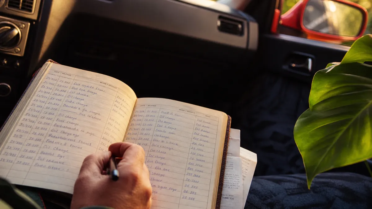 Le cahier auto : guide complet pour suivre son entretien